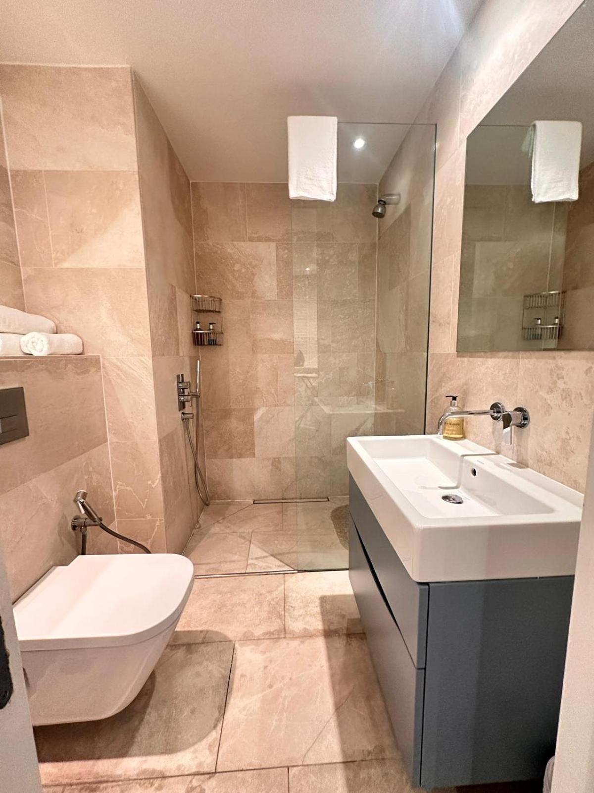 Spacious Central London Flat - 2Bhk Exterior foto